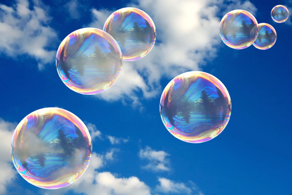 Scientists have developed a thin, bubble-like membrane which could help filter CO2 out of flue gas