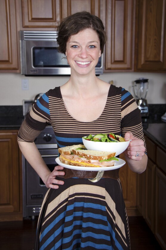 The soft-grip handle allows you to hold the Ripple in one hand, freeing up the other for eating