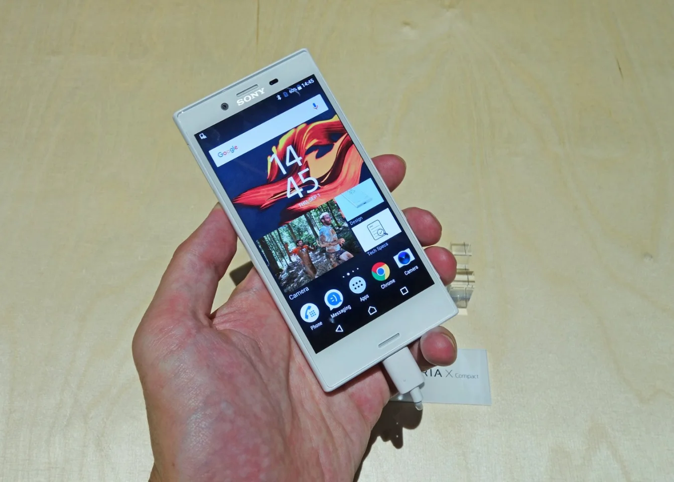 The Xperia X Compact's key feature is its small size, with a 4.6-inch screen a rarity in 2016