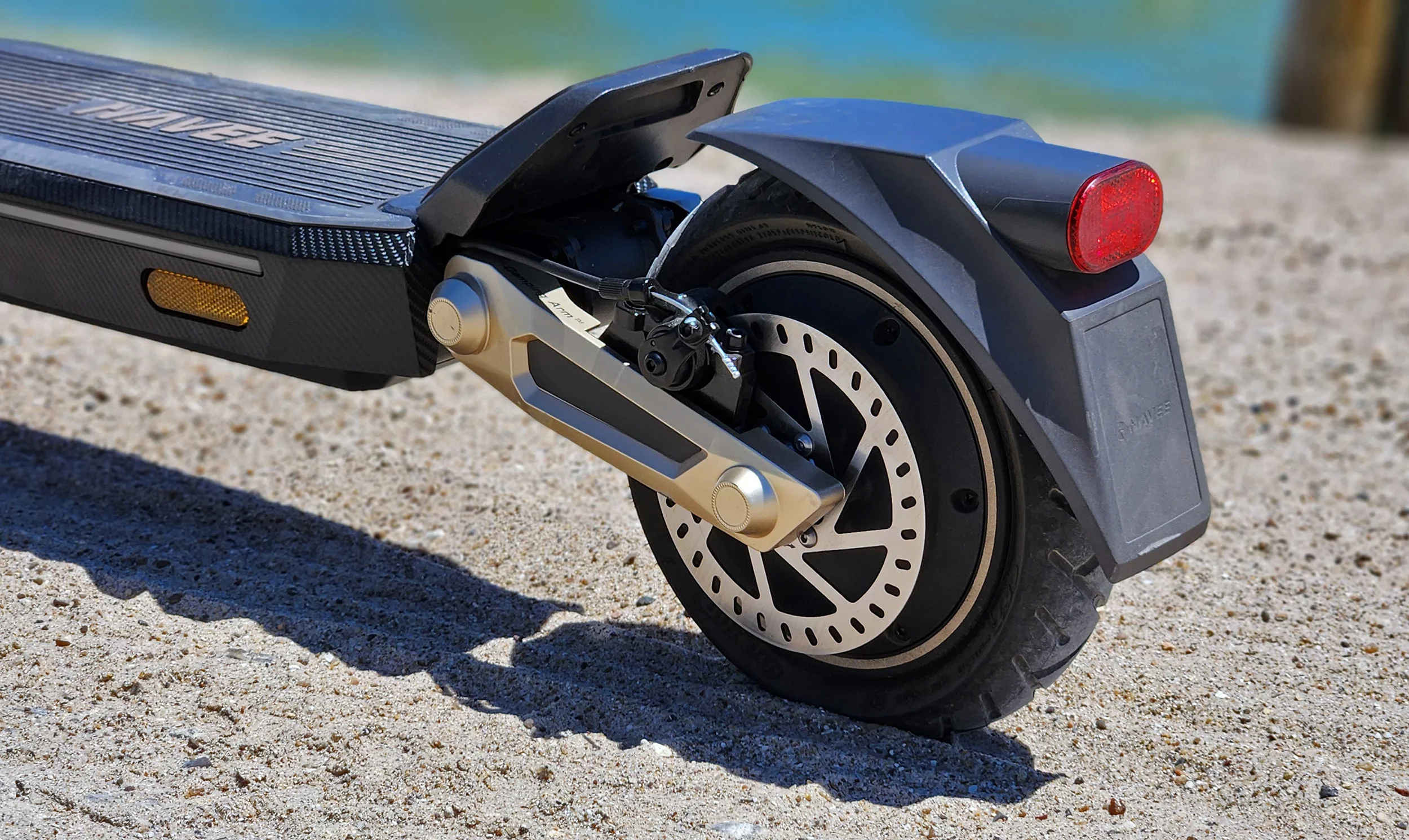 The ST3 Pro rocks a disc brake in the rear, coupled with powerful regen braking