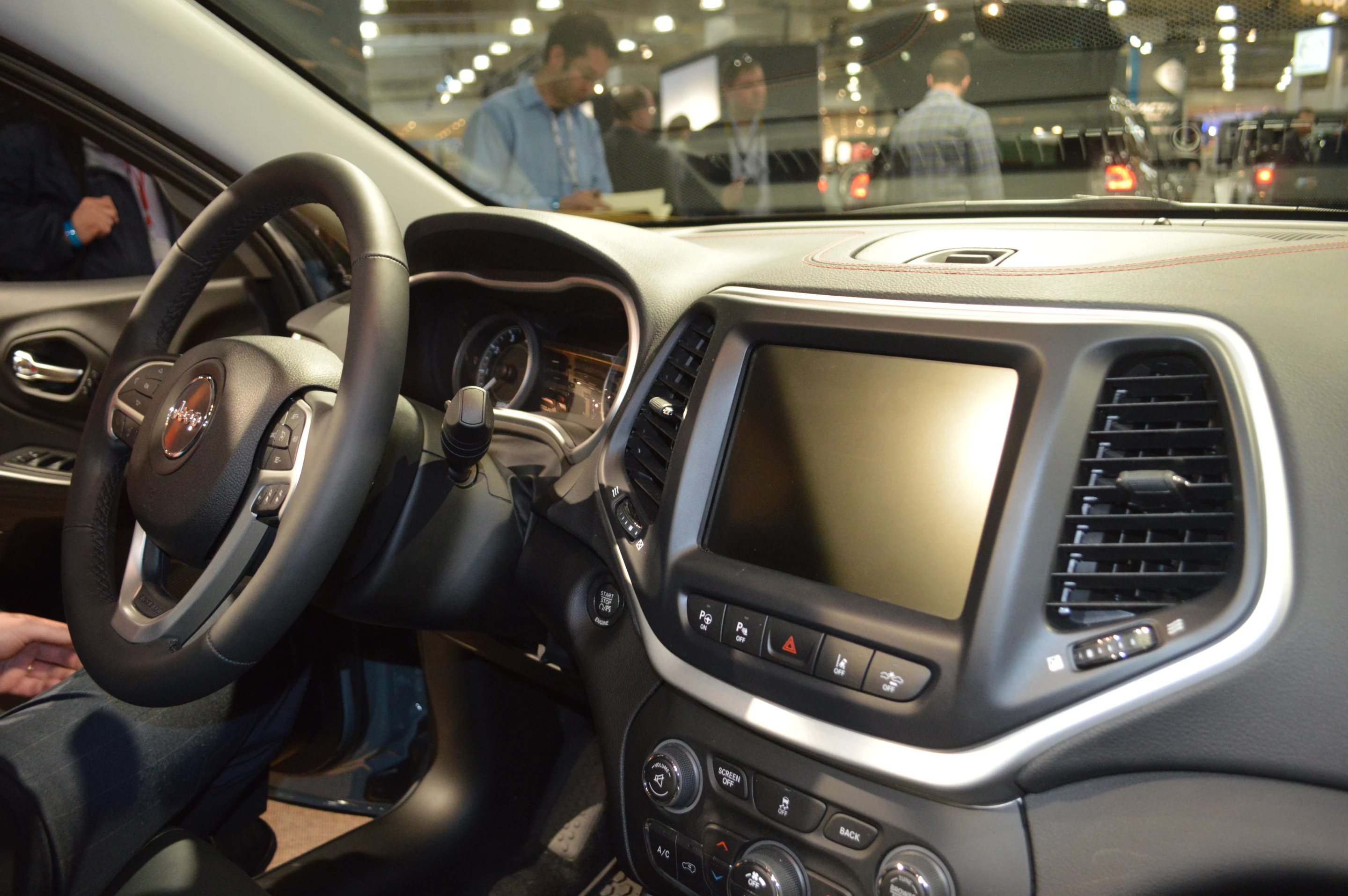 Jeep offers 5- and 8.4-inch touchscreen displays