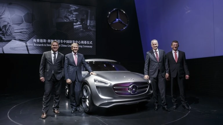 Mercedes-Benz Vision G-Code