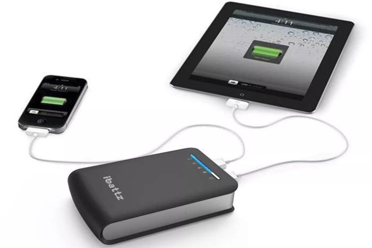 iBattz has unveiled a slew of new smartphone and tablet accessories – including the Smart Wireless Charger – at this year's CES