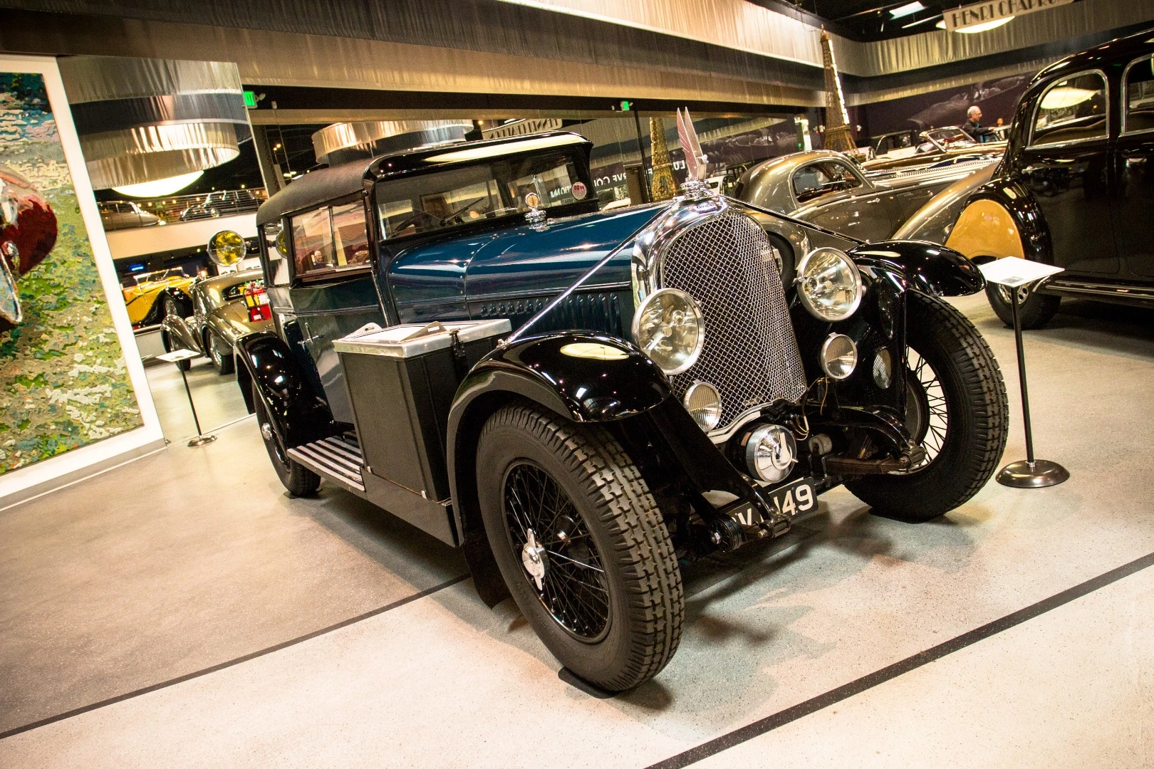 1928 Avions Voisin Type C11/14CV Lumineuse Sedan: by 1926, Gabriel Voisin had tossed in his racing programmes to focus on safe, reliable and comfortable road cars. The name "Lumineuse" referred to the large amount of glass, which let a lot of natural light into the cabin. It's also notable for the lack of wood in its body design, a significant step forward at the time.