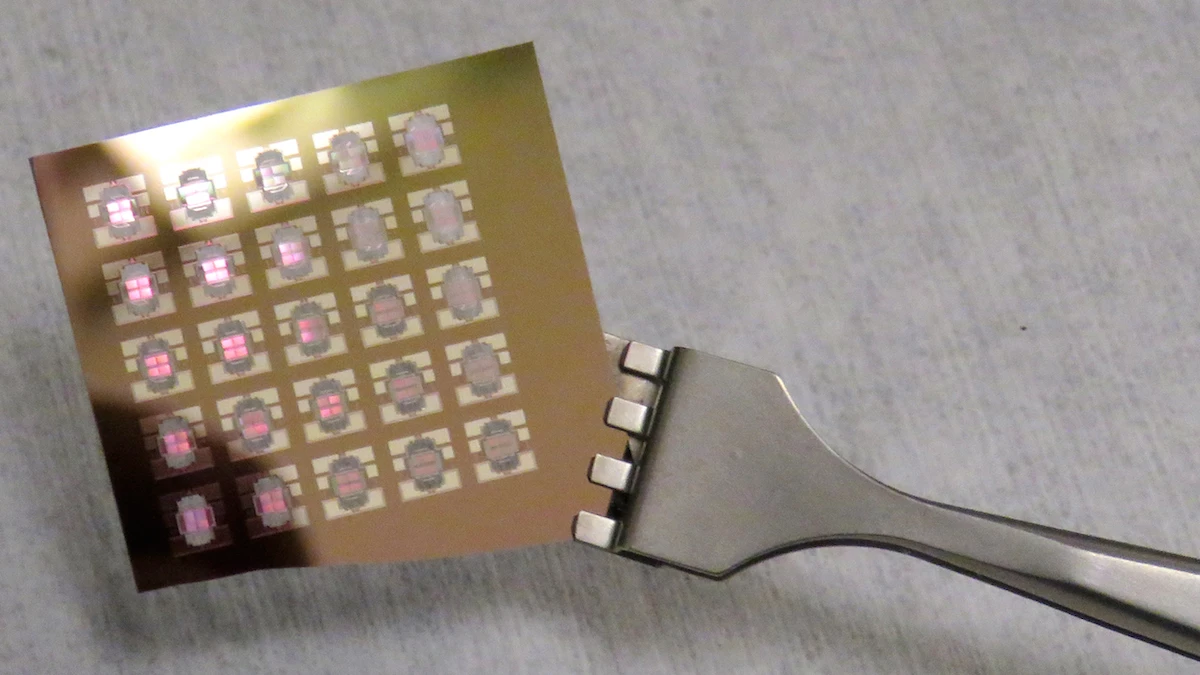 A thermal diode, an electronic component that runs on heat instead of electricity, could lead to the creation of heat-resistant computers