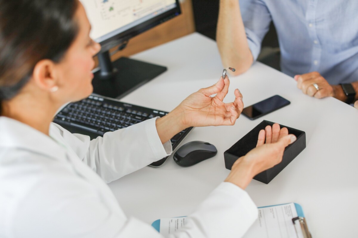 Settings adjustments can be made by the wearer, and the Livio AI can be programmed remotely by hearing professionals