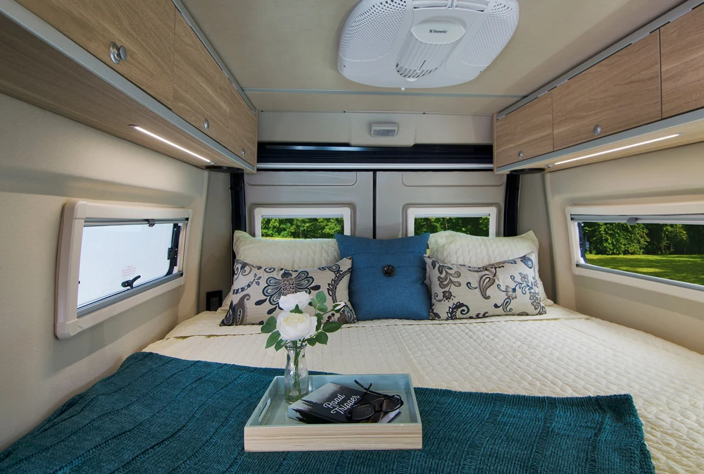 Like the hard-top (non loft) Aktiv 2.0 pictured, the Aktiv 2.0 Loft Edition has a 70 x 71-in rear bed