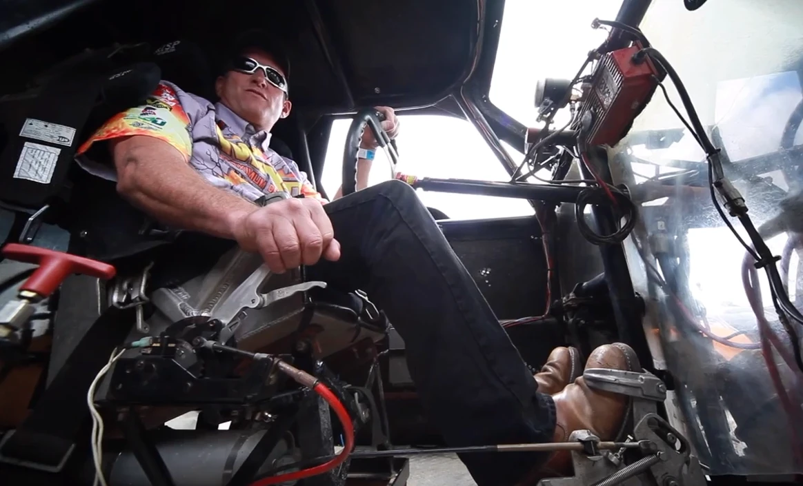 Tom Meentz in the driver's seat (Photo: Noel McKeegan/Gizmag.com)