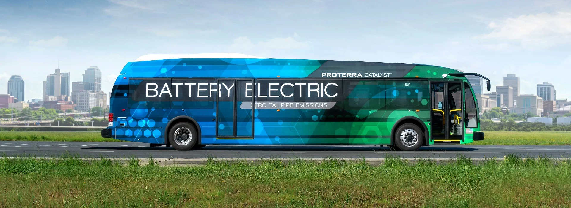 The Proterra Catalyst E2 can cover up to 350 mi on a single charge