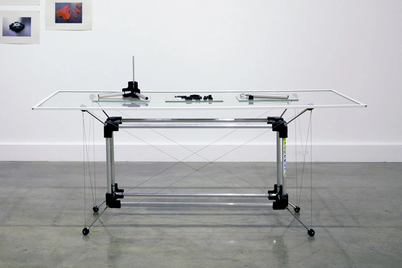 The TeMo ST-175 table demonstrates the modularity of the TeMoStruder construction system