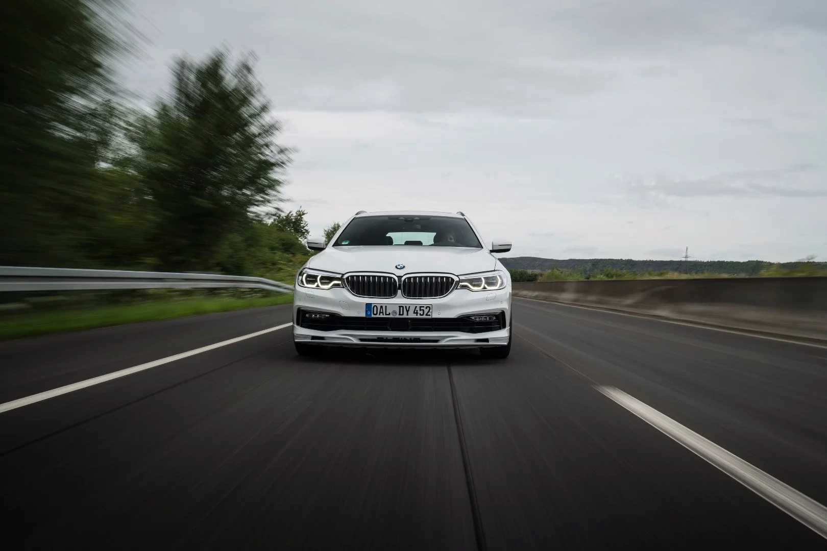 The D5 S breathes through big new air intakes