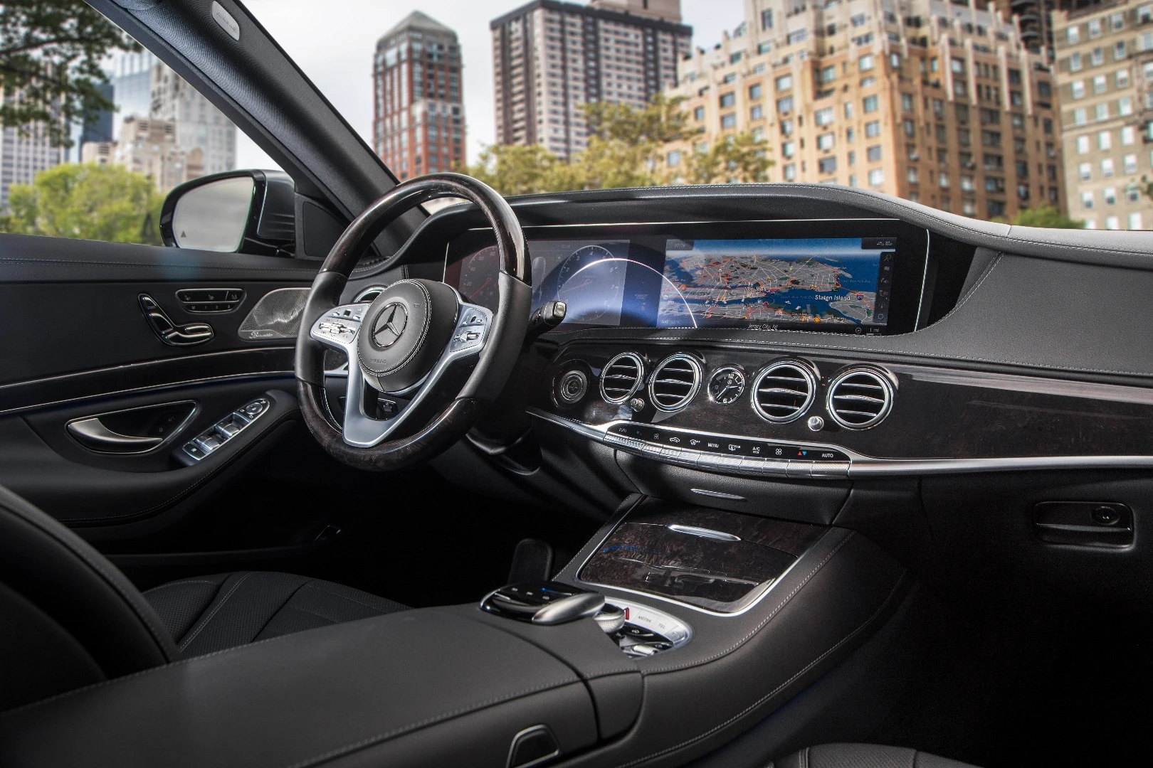 Several nice technology pieces are included in the 2018 S450