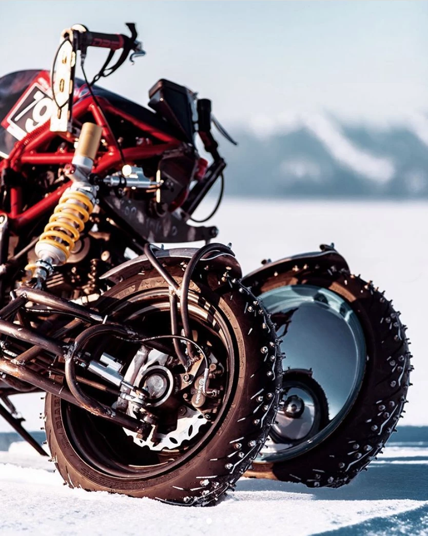 You'll rarely see a more evil front end than this