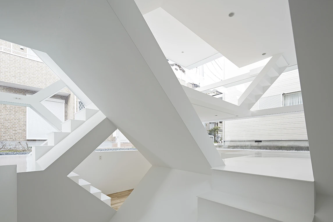 The S-House takes up a narrow rectangular plot measuring 50 sq m (538 sq ft) (Photo: Koichi Torimura)