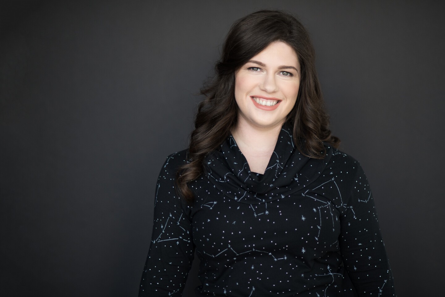 When not experimenting with and writing about neural networks, Janelle Shane works as a research scientist, developing computer-controlled holograms to study the brain