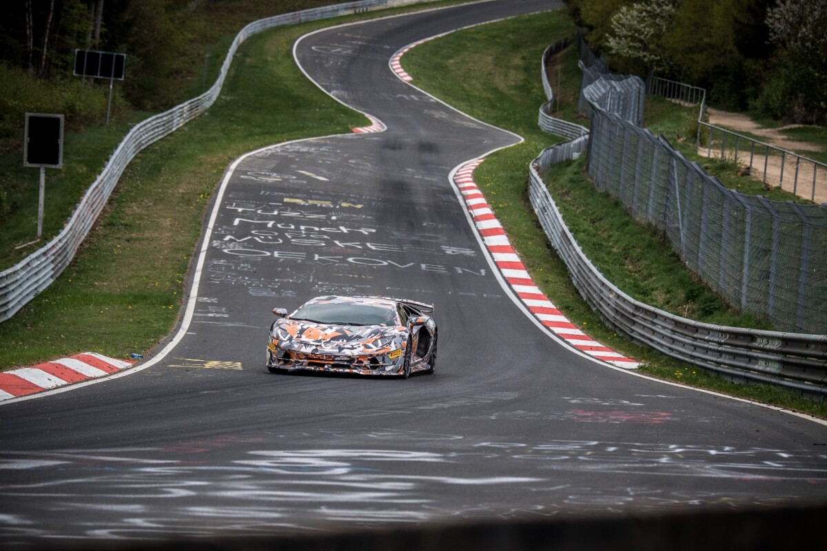 Lamborghini put significant computer simulation into the design of the Aventador SVJ for aerodynamic tuning and downforce optimization