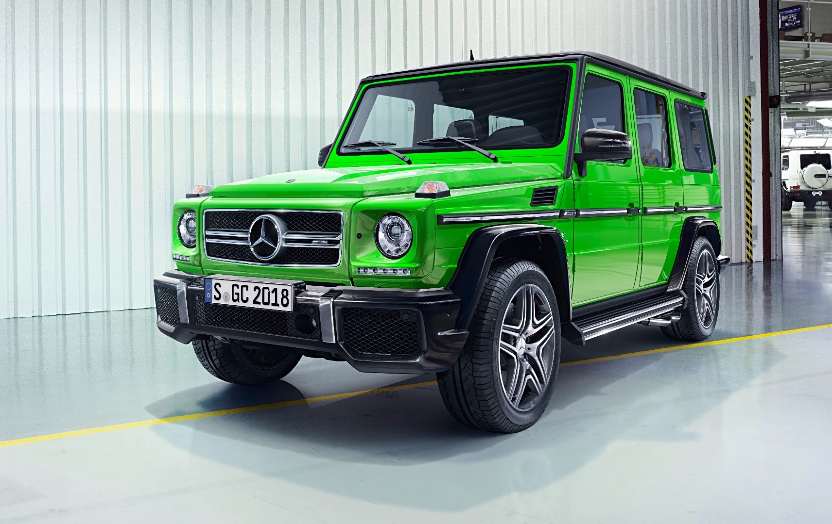 Alien green color package