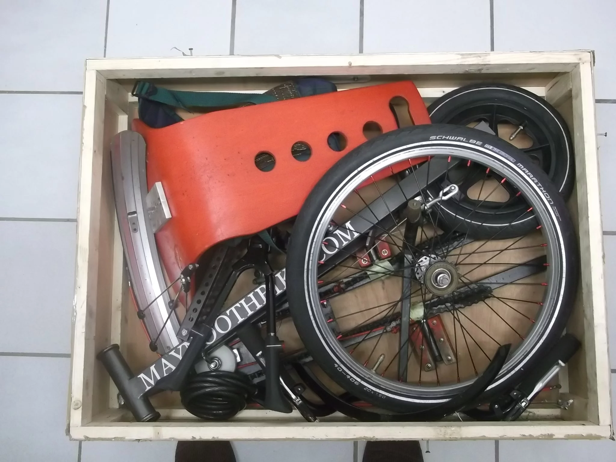 Lenz plans to offer the "bike in a box" kit for €980 plus shipping