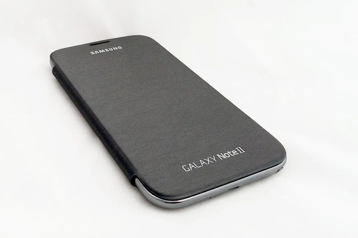 Gizmag reviews Samsung's newest phablet, the Galaxy Note 2