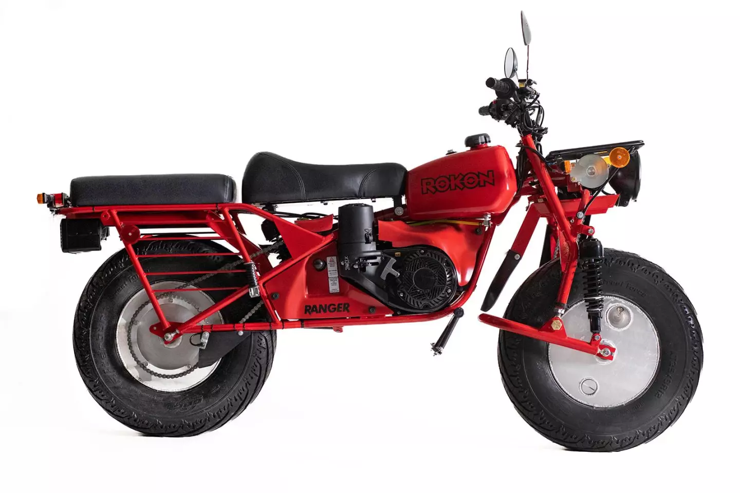 Its dual-downtube, double-cradle frame is composed of tubular-steel sections