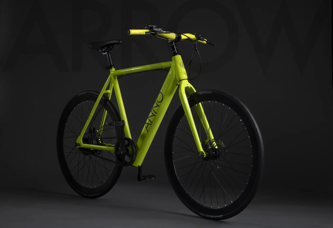 The A2 Arrow features a belt drive, 250-W or 500-W Bafang hub motor, and 10.5-Ah or 14.5-Ah removable battery integrated into the downtube