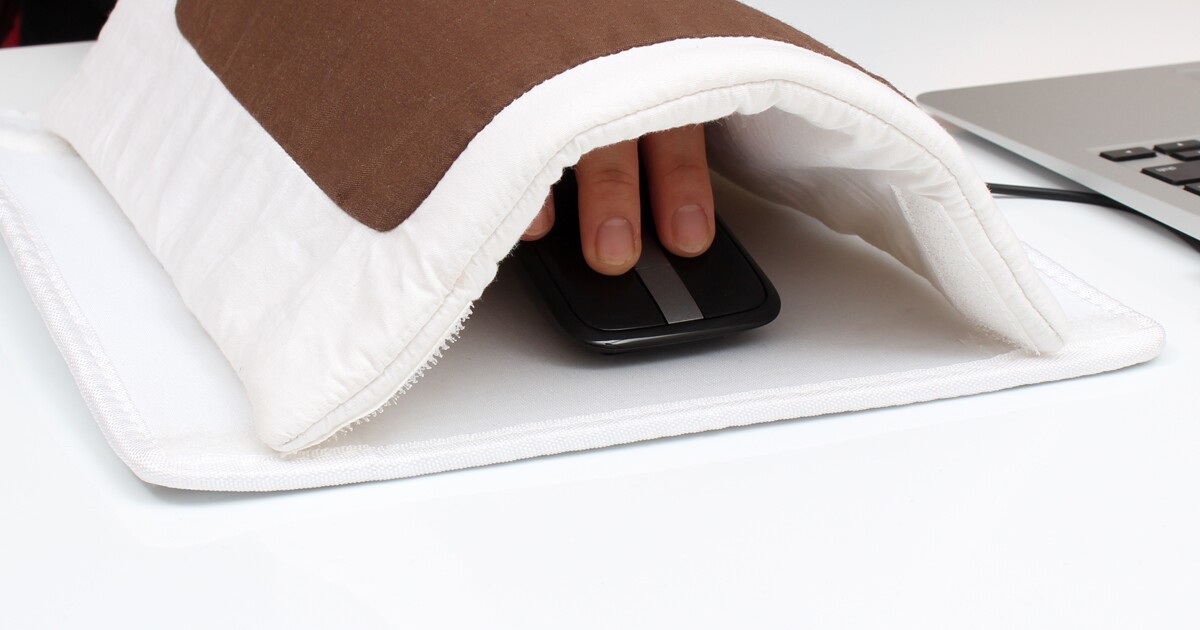 Warming mouse pad is like a bed for your hand