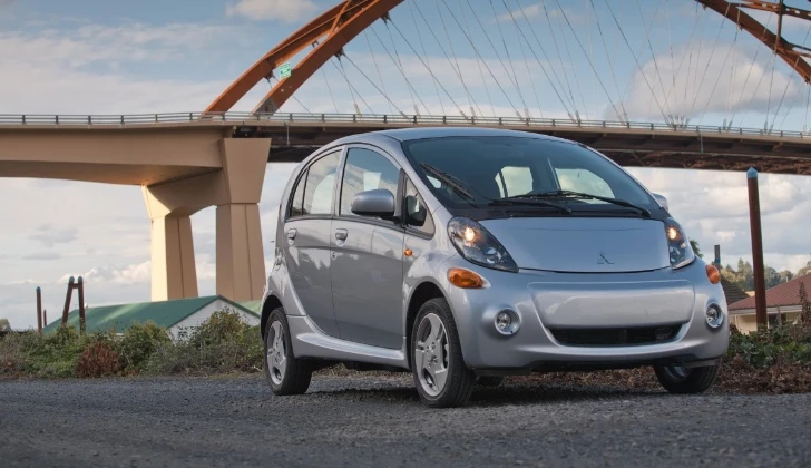 The more-affordable 2014 Mitsubishi i-MiEV