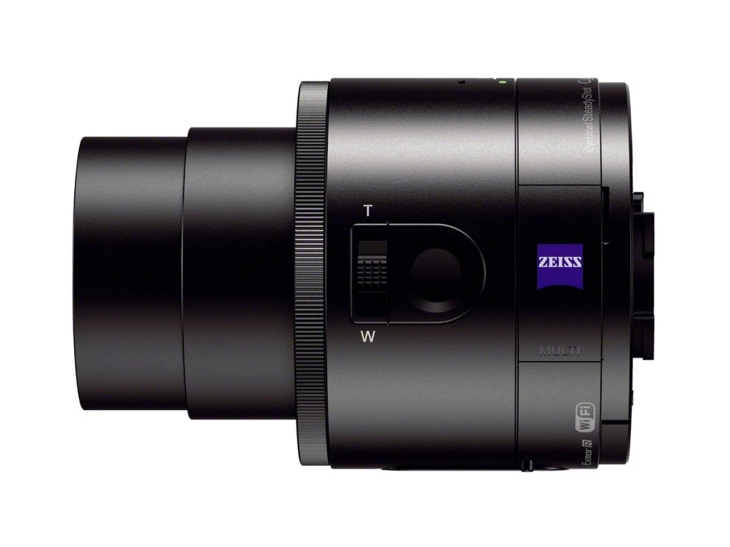 The QX100 has its own zoom control