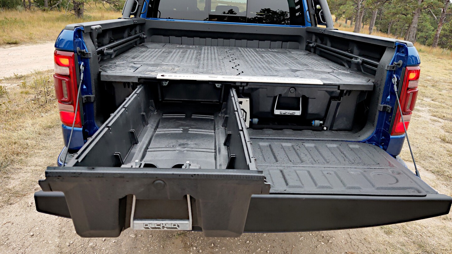 Each of the pull-out drawers has a large volume of space inside its tough plastic, allowing expensive gear to be stowed away, out of sight