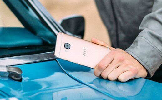 HTC is continuing with the aluminum unibody design that it started with 2013's One M7