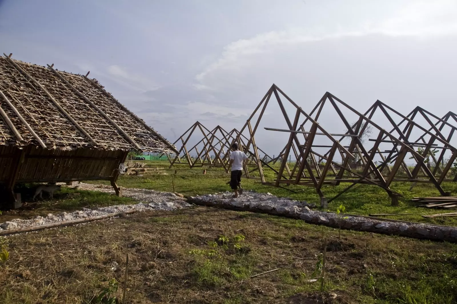 The decision to design with local traditional construction methods in mind was made in order to make future maintenance of the buildings easy (Photo: Line Ramstad/Allyse Pulliam)