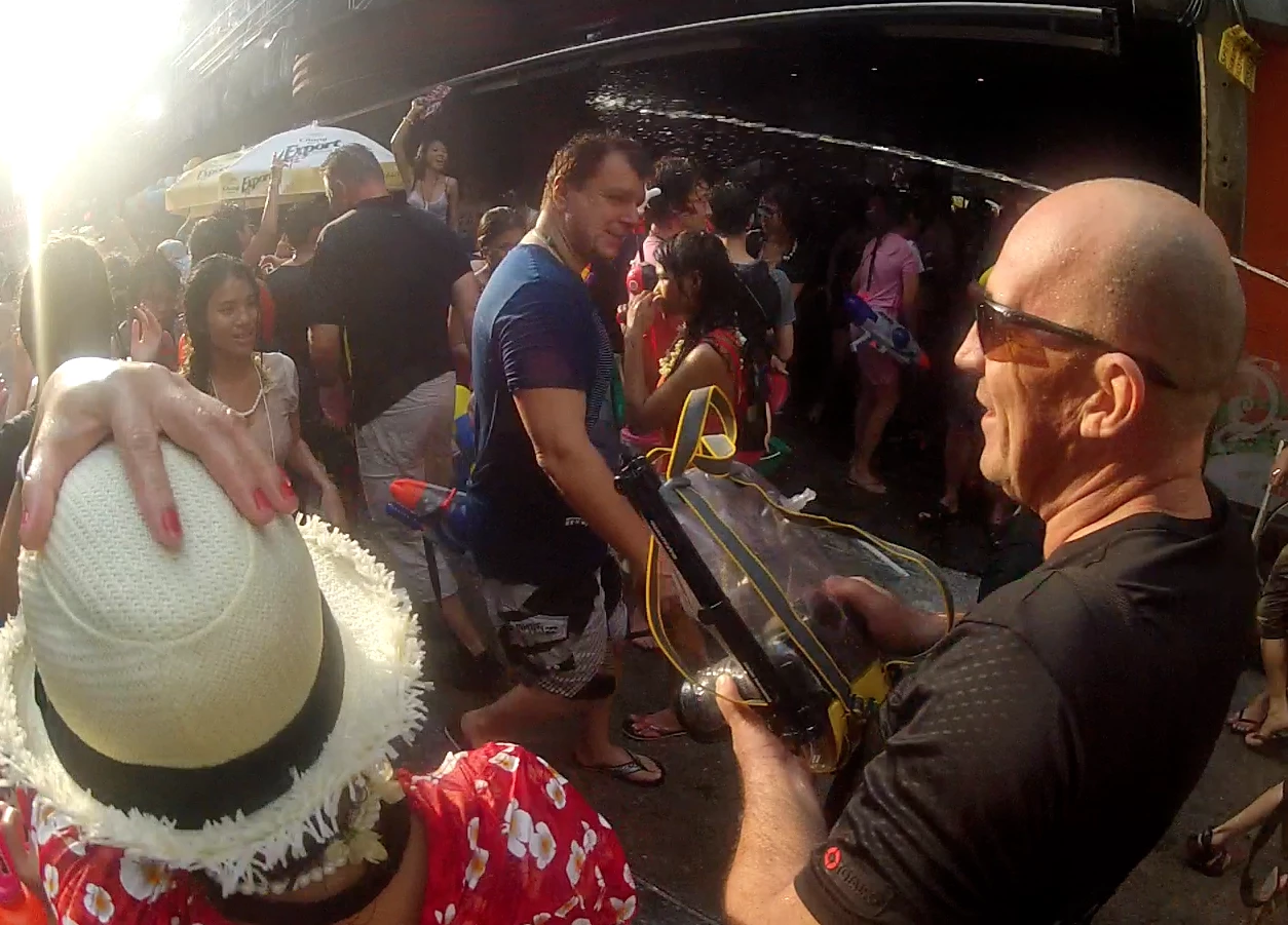 Author with Ewa Marine U-BXP waterproof housing and Canon 5D MkIII. Put it on auto and keep firing.