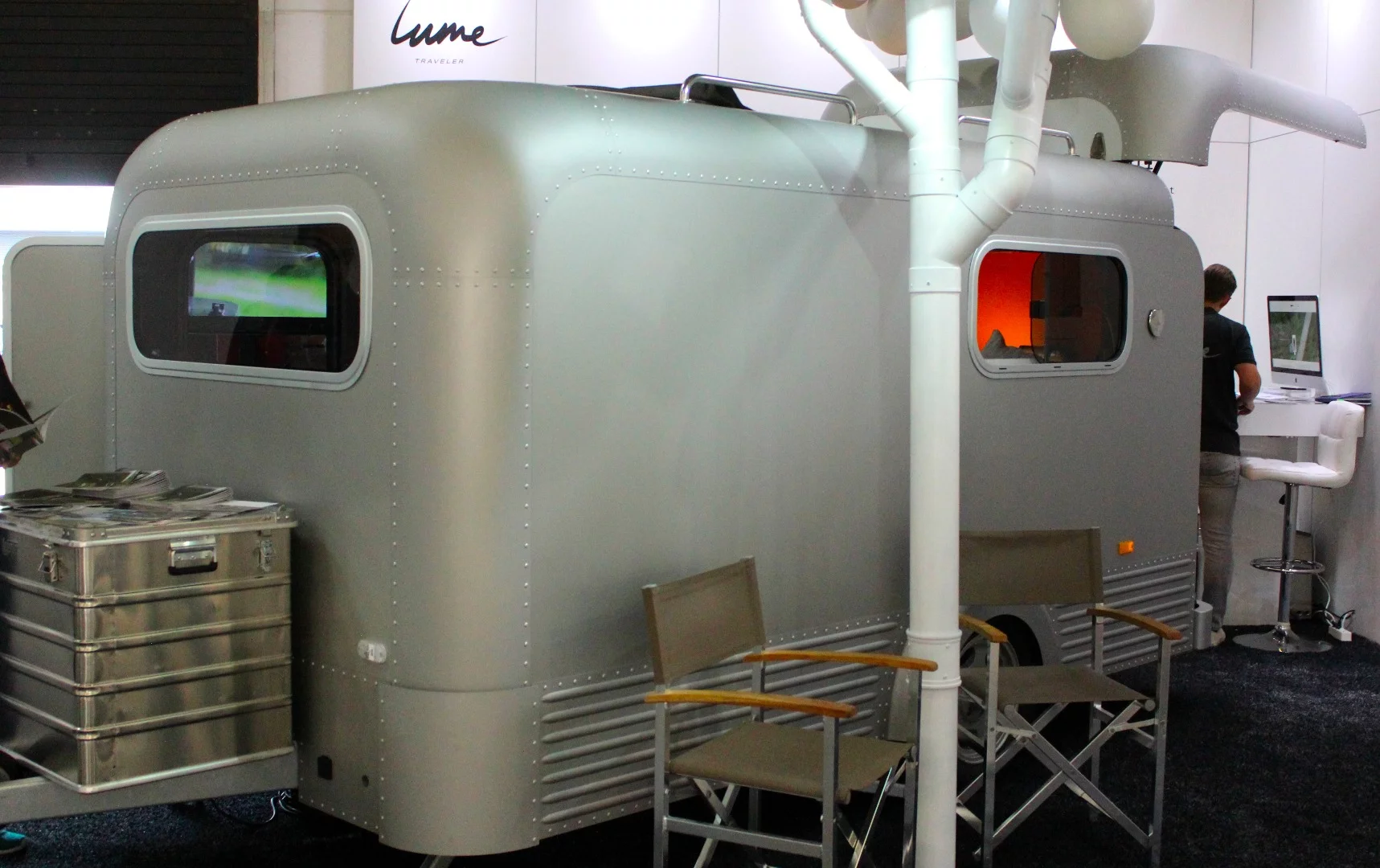 We liked the look of the Lume Traveler when we covered it prior to the show, and it only looks better in person