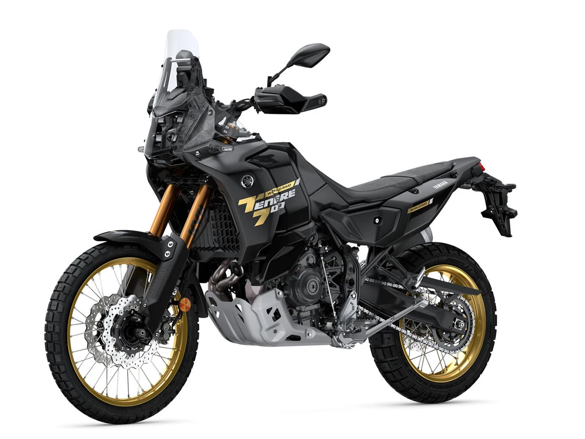 The Midnight Black colorway looks great with its gold-tinted rims and forks