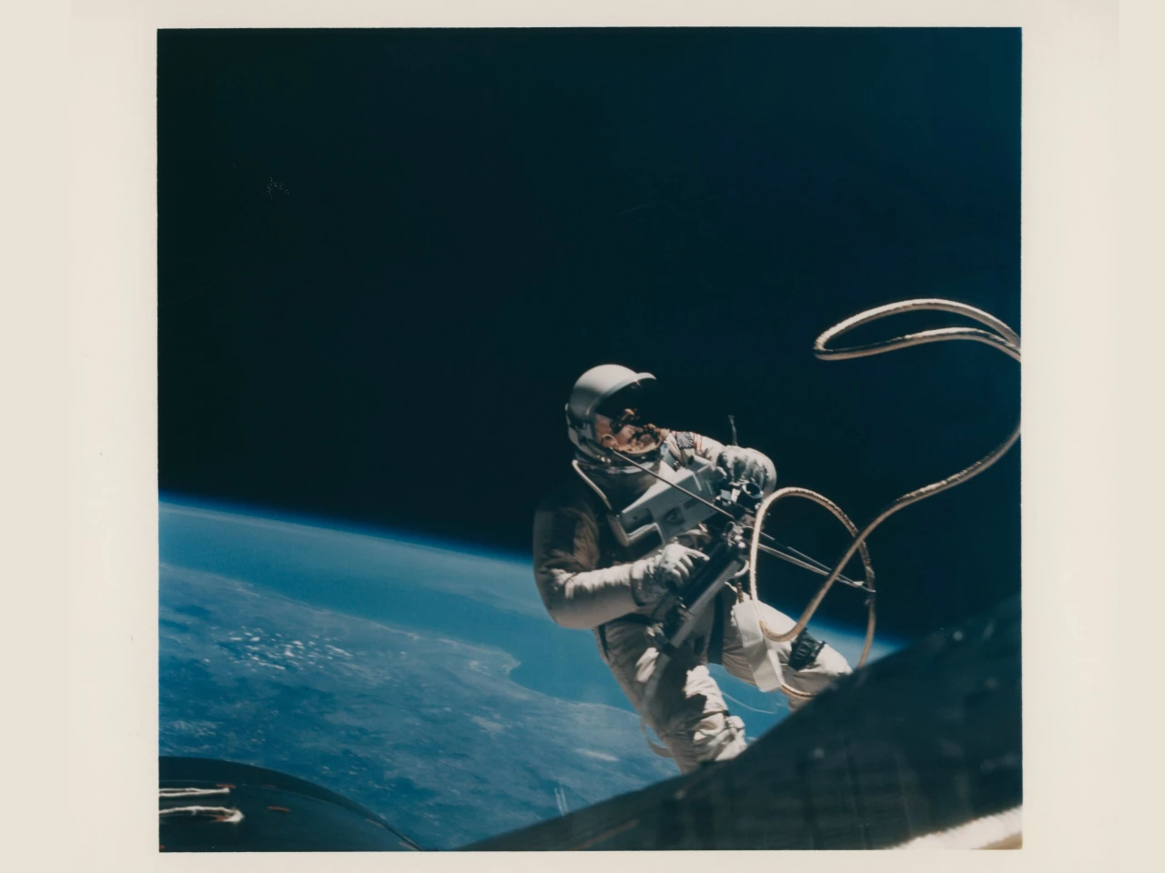 First US Spacewalk, Ed White’s EVA over Texas, June 3-7, 1965 | Sold for: $10,800 (£8,125) by Christie's on November 20, 2020