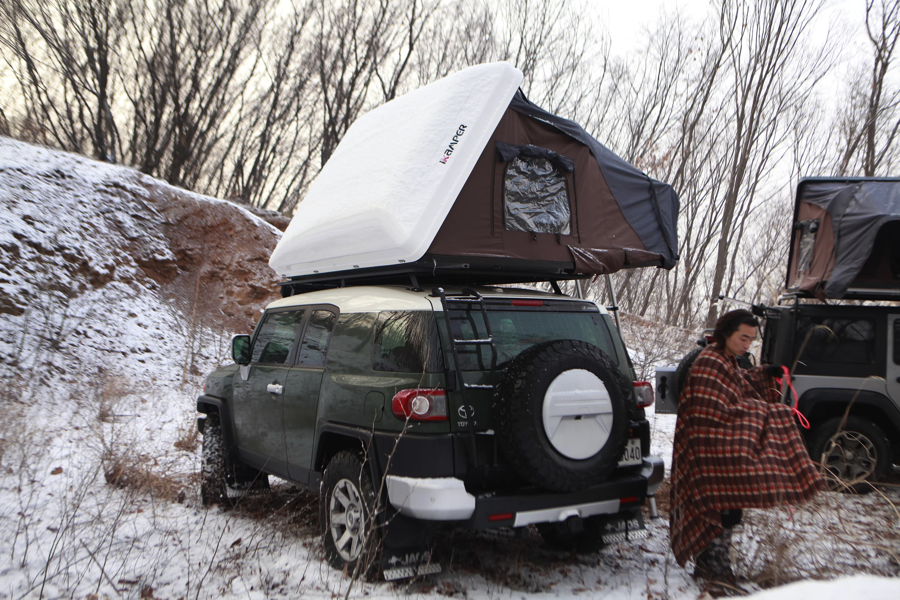 The average hard-shell's floor area would be contained within the vehicle roof area, but the Skycamp folds out for more space, sleeping up to four people