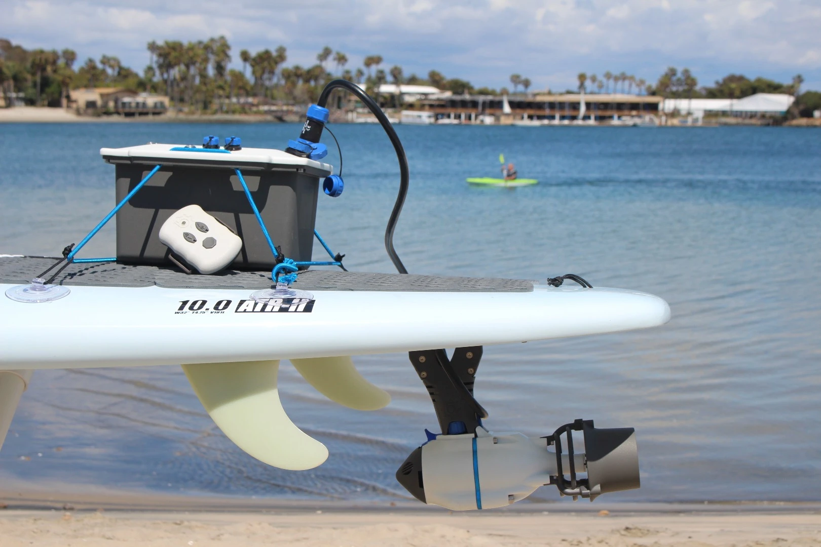 The SUP Jet swaps in for the middle fin