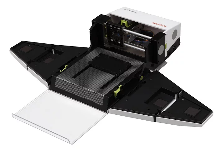 iModela can create a 3D product from common crafting materials like plastic, balsa wood, wax, or foam