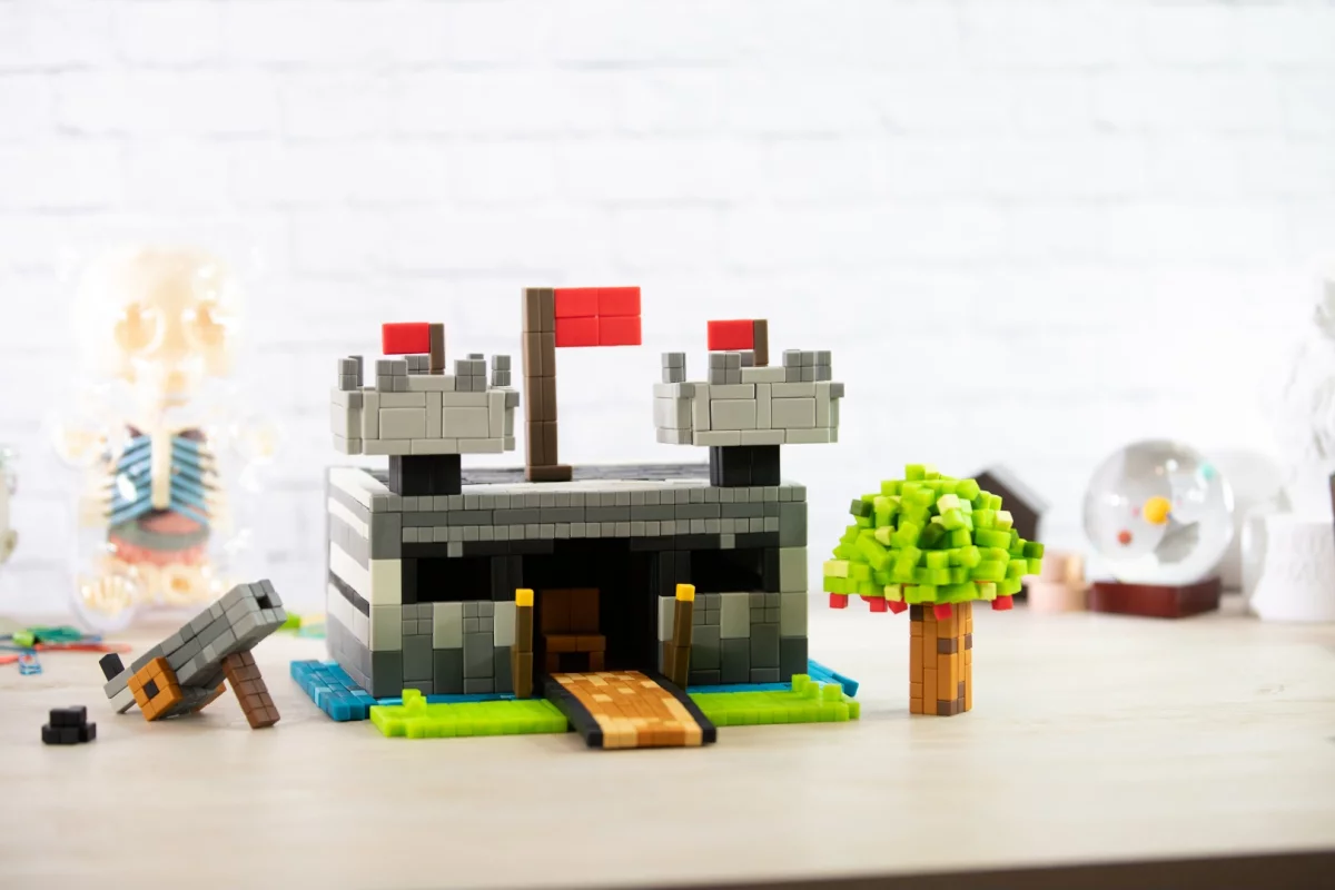 Pixl is a set of building blocks with tiny embedded magnets