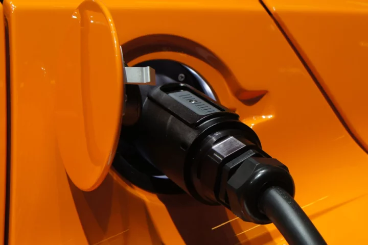 The HomePlug GP standard allows EVs to communicate over the Internet via their charging port