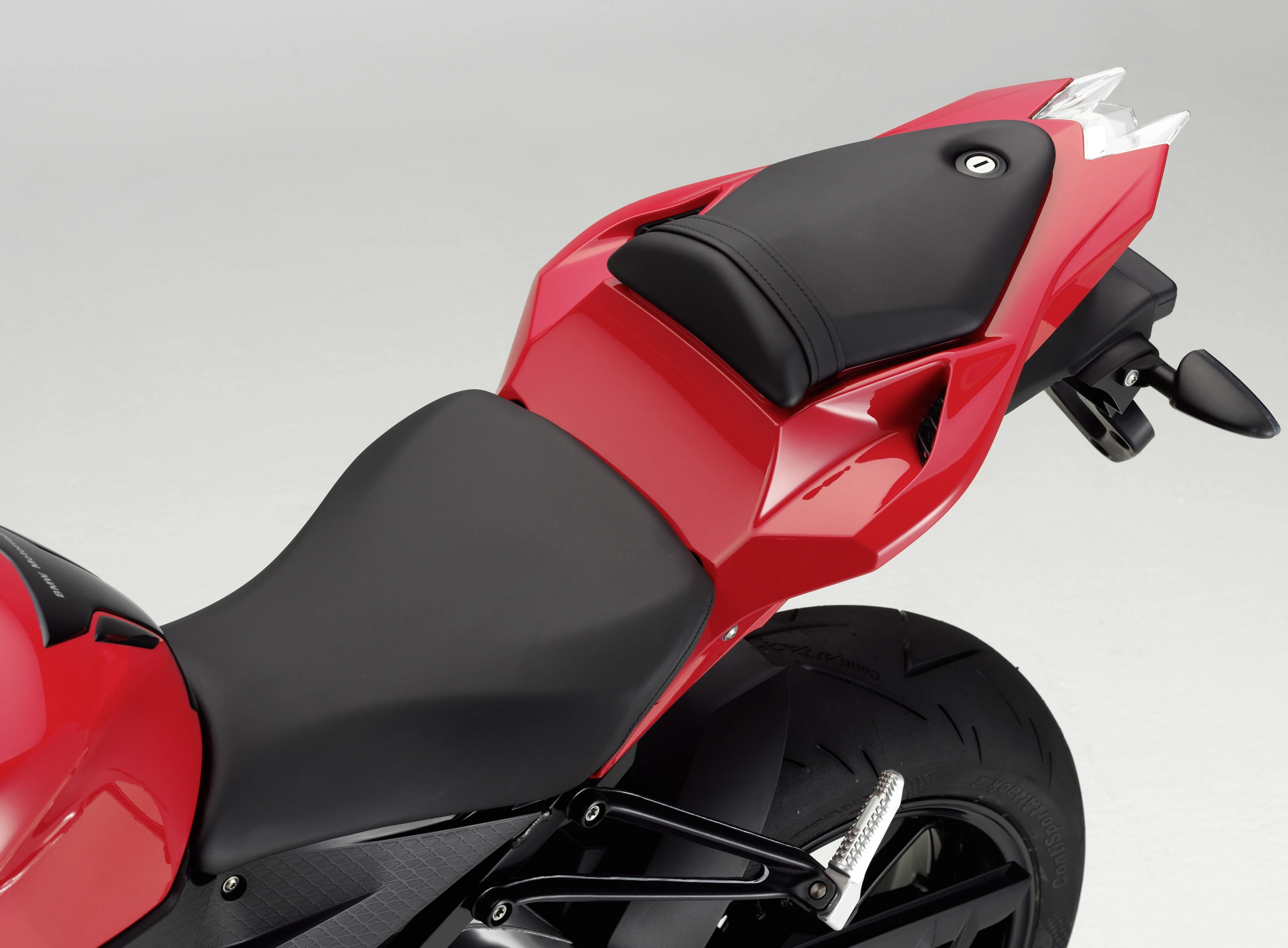 BMW S 1000 RR - revised model due 2012
