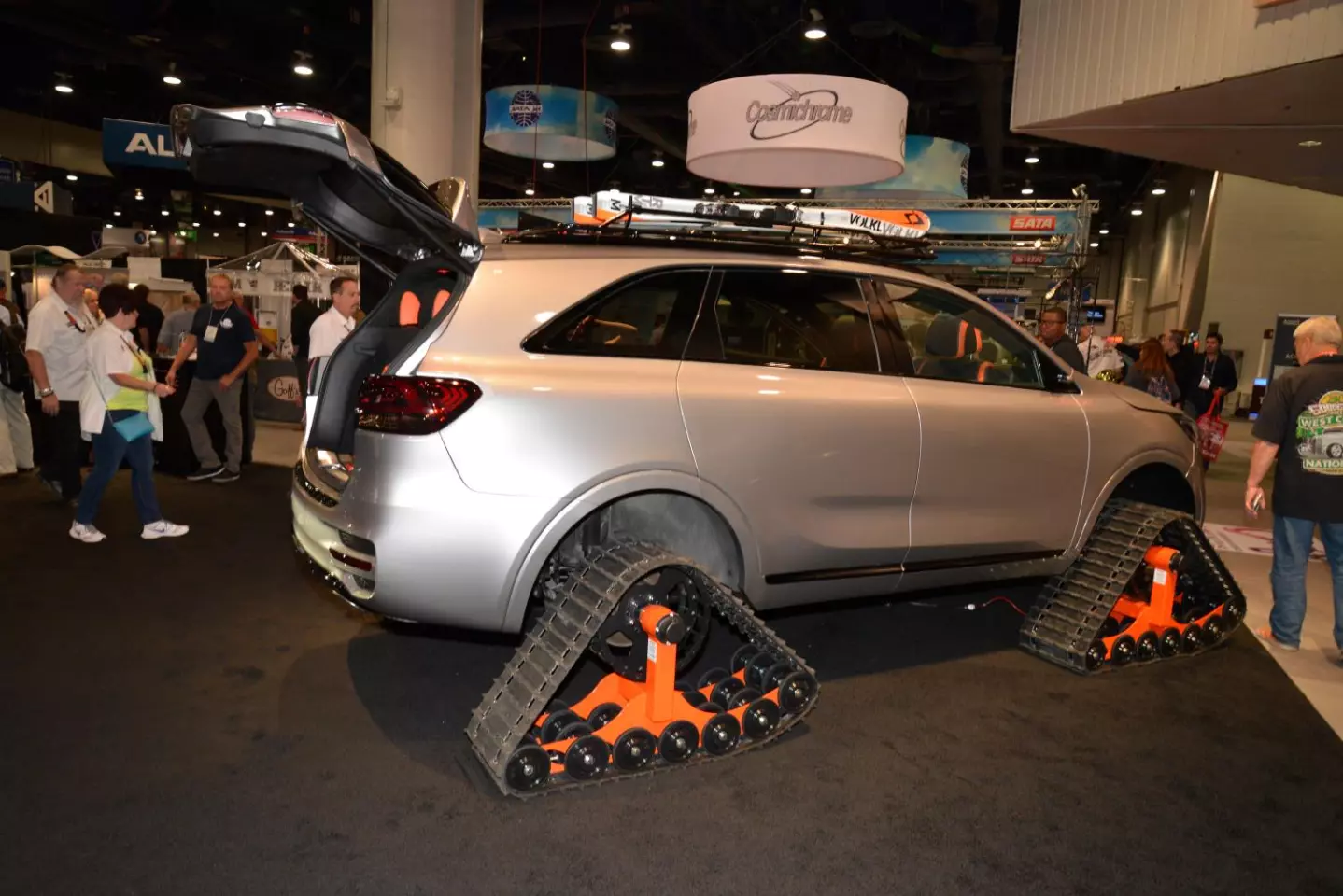 The tracked, autonomous Kia Sorento Ski Gondola concept
