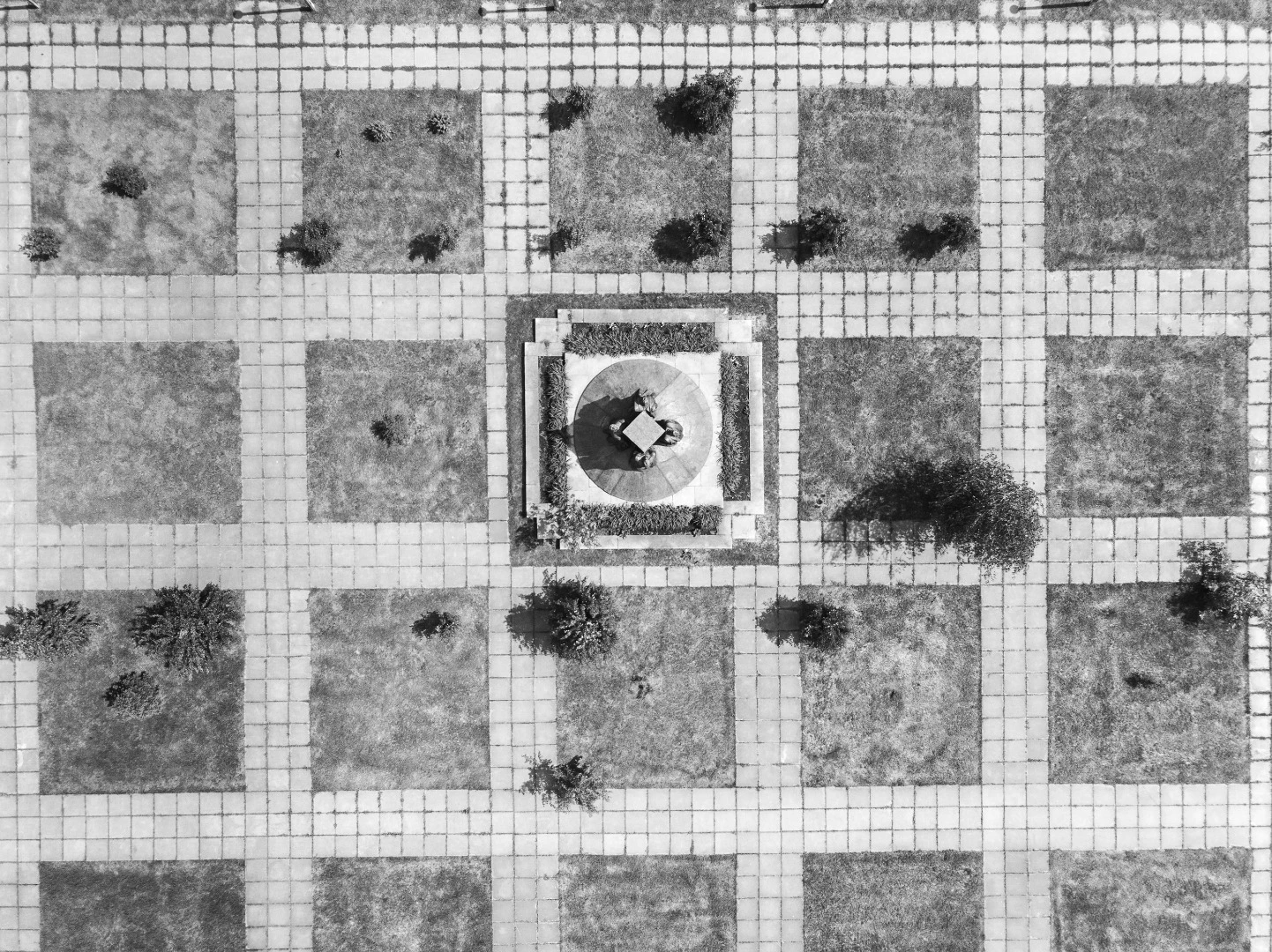 Geometry in City is a project from Ukrainian photographic agency The Gate Vepryk, looking at the city of Kiev from above (Credit: The Gate Agency Behance CC BY-NC-ND 4.0)