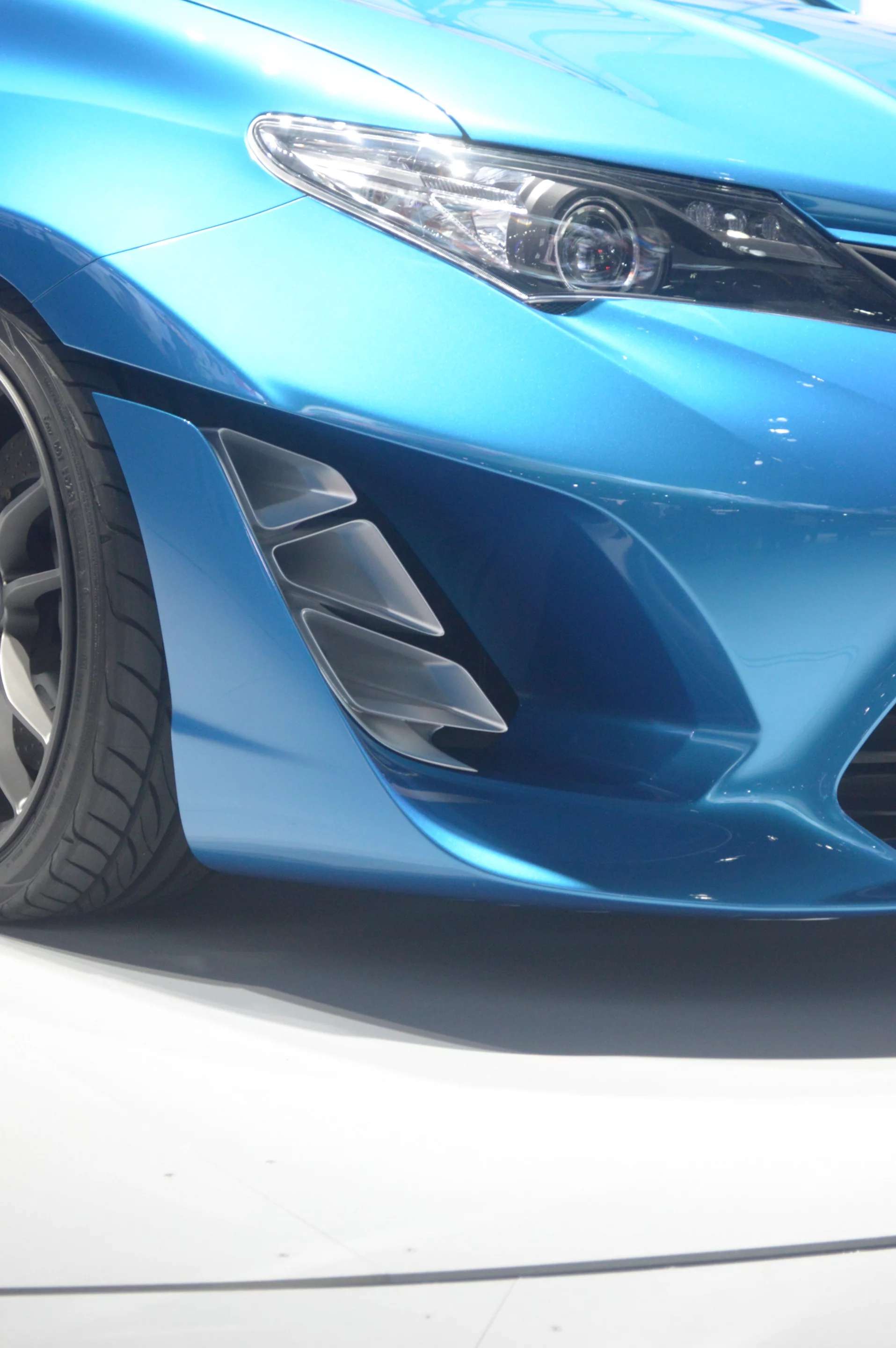 The Scion iM Concept at the LA Auto Show (Photo: C.C. Weiss/Gizmag)