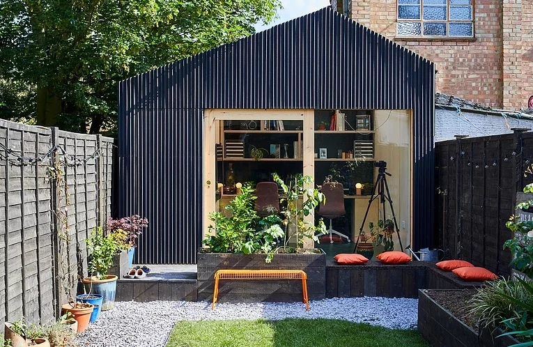 The building process saw Andrews create a series of handcrafted prefabricated panels