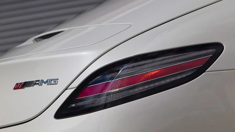 2013 Mercedes-Benz SLS AMG GT Coupé detail