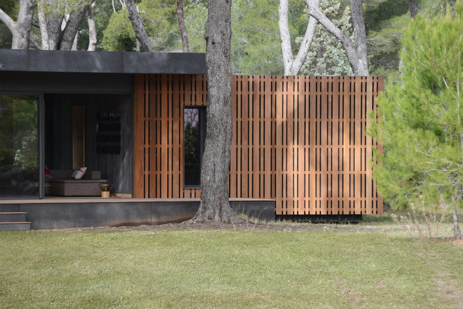 The Pop-Up House, by Multipod Studio, is located in the South of France