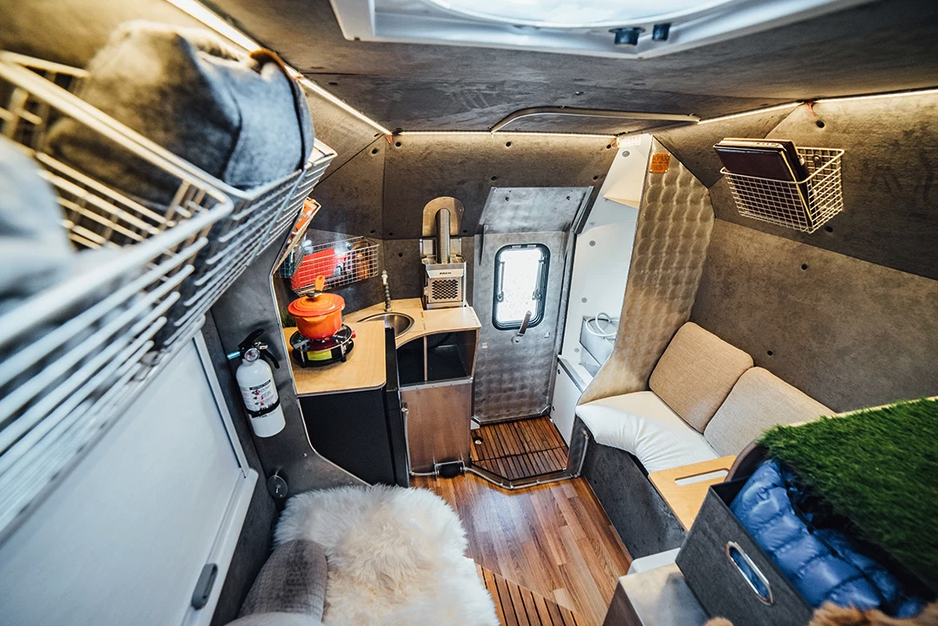 A nice look at the Kimbo interior