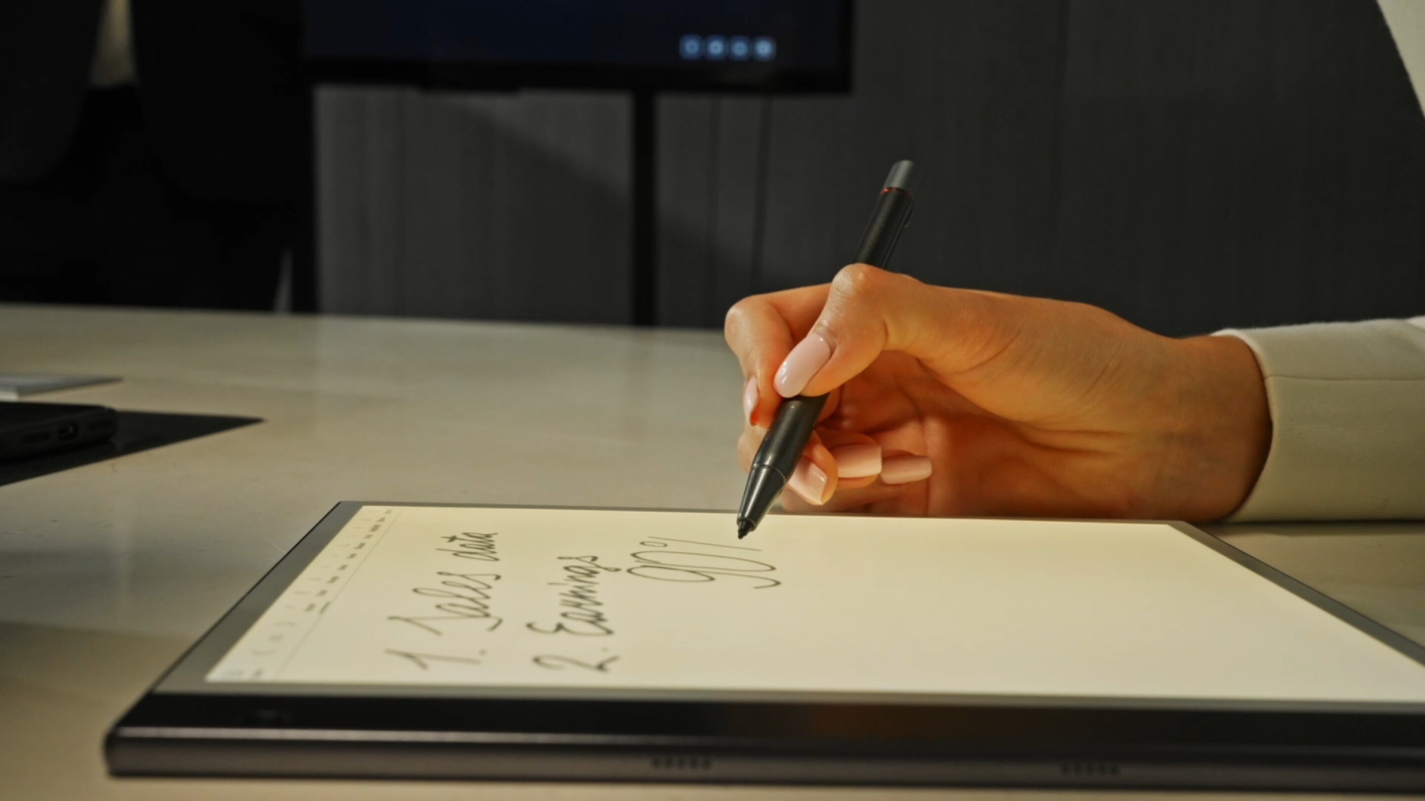 Latest E Ink color ePaper goes into production, first tablet launched