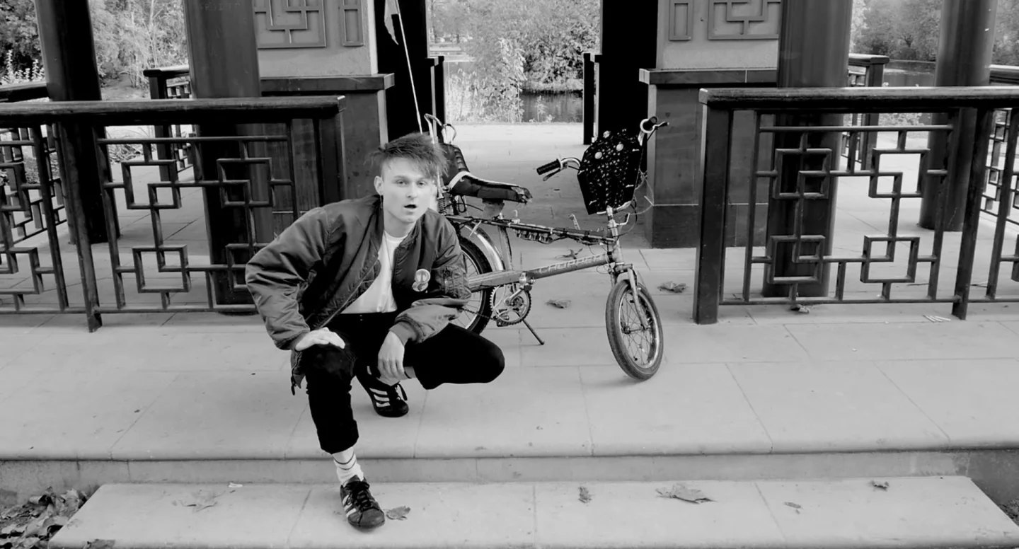 Serial synth tinkerer Sam Battle with his latest creation, the Synth Bike 2.0